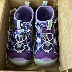 Keen seacamp II youth size 12